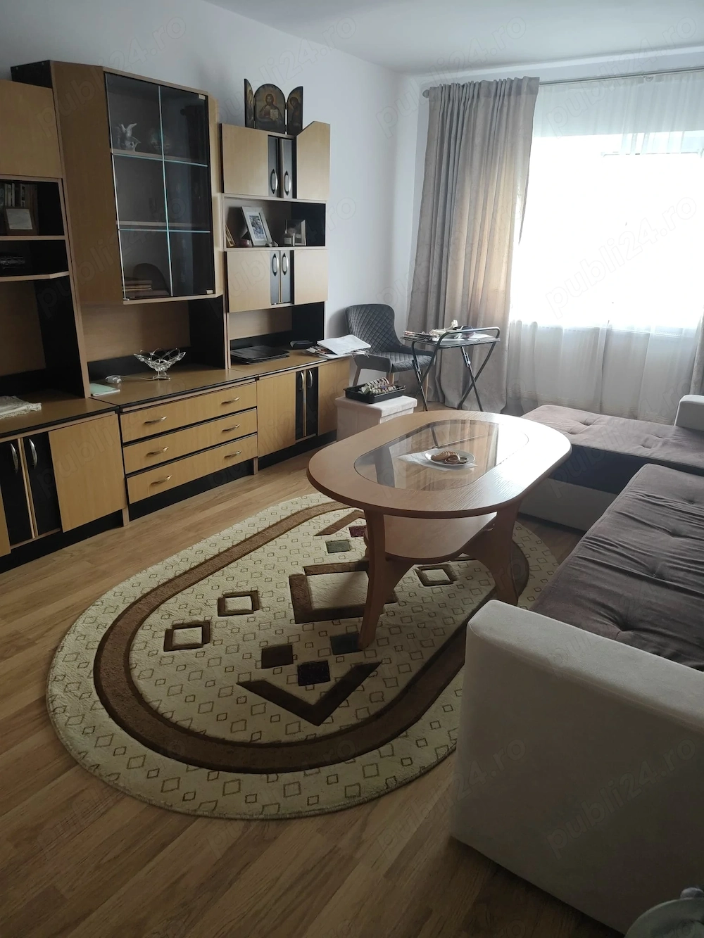 Proprietar   Vand apartament cu vedere la munte, in Zarnesti