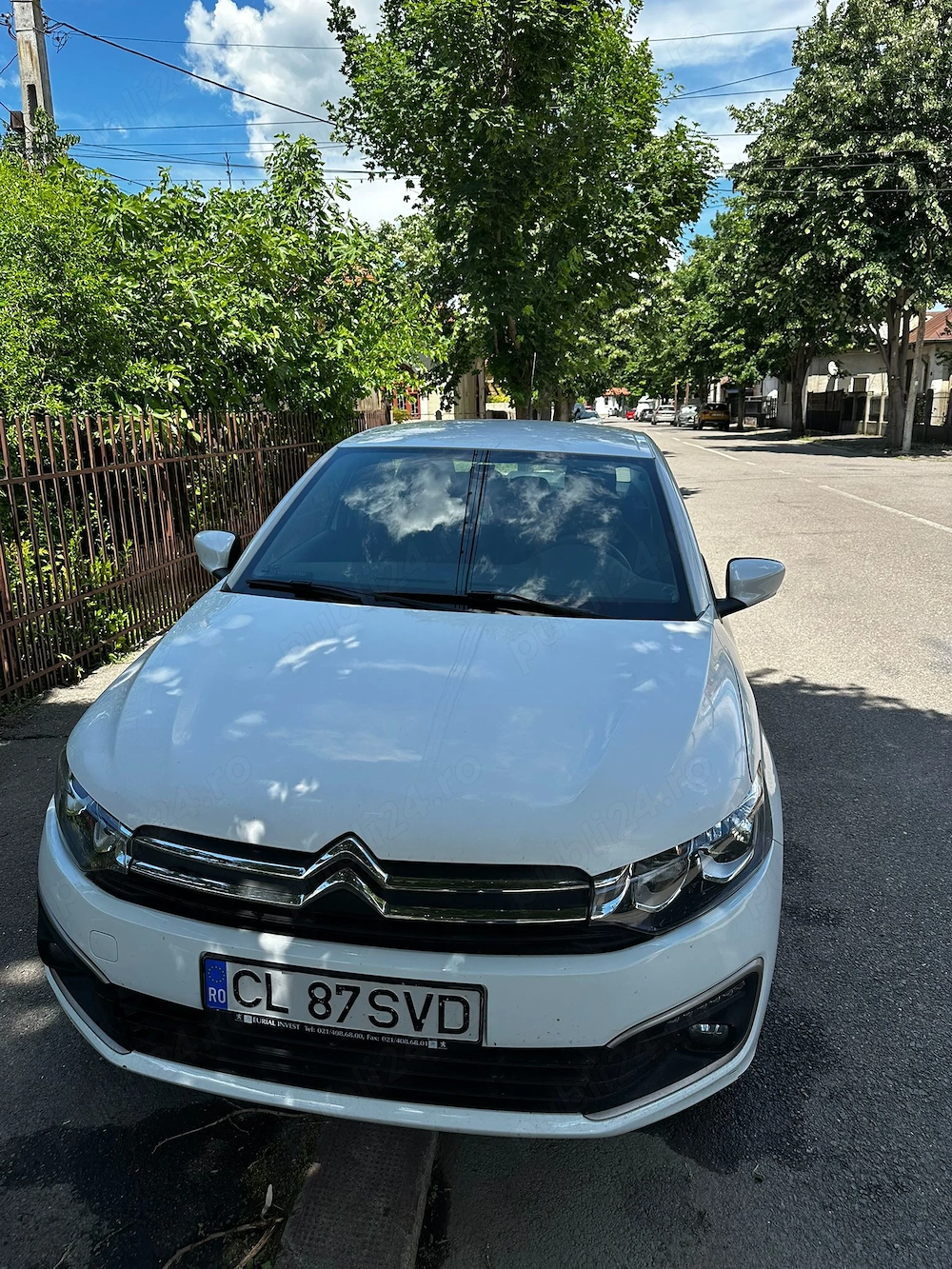 Vând Citroen C Elysee 
