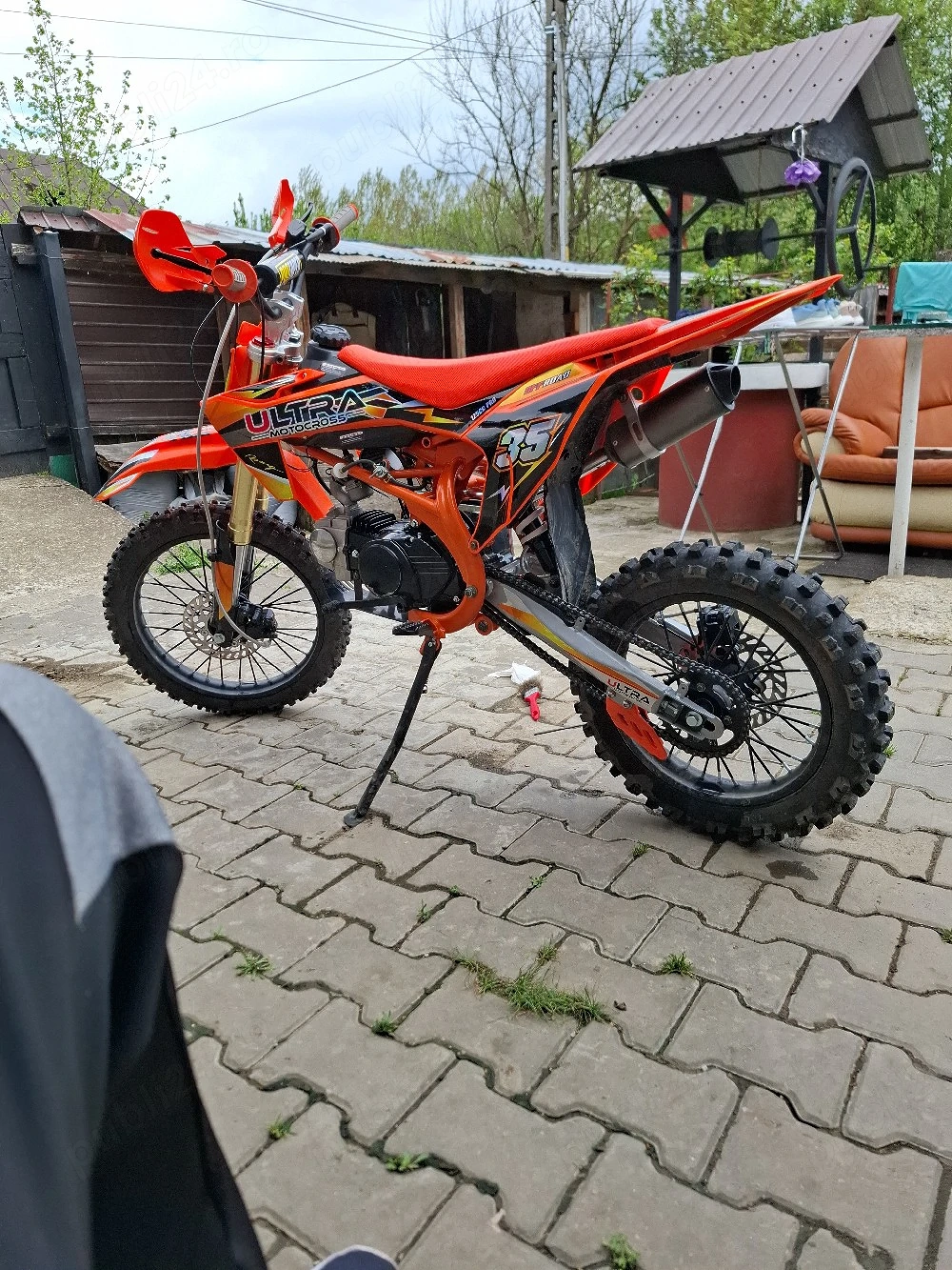 salut vănd cross 125cc ultra 