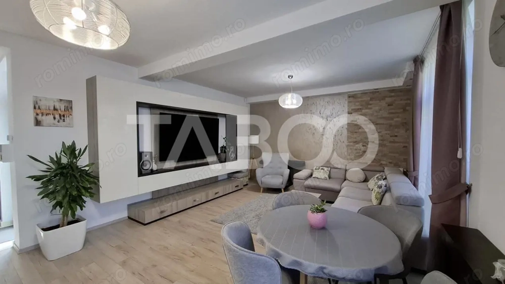 Casa moderna de vanzare tip qvadruplex 3 in 1 in Selimbar Sibiu