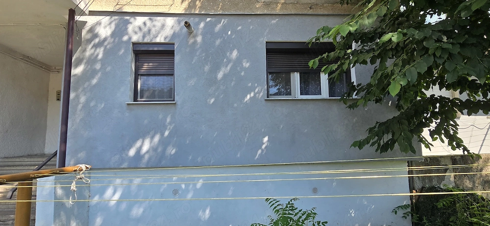 Vând garsonieră-proprietar