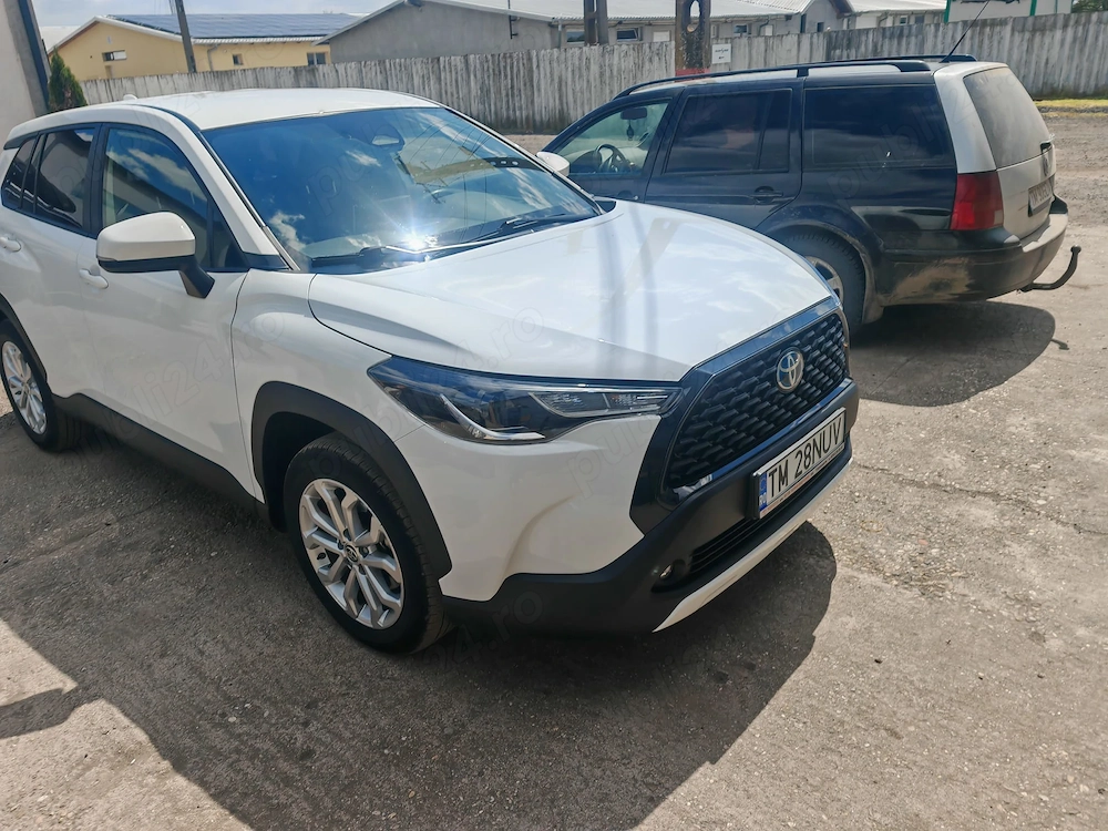 Toyota Corolla Cross, an 2  km, 24000 Euro + TVA