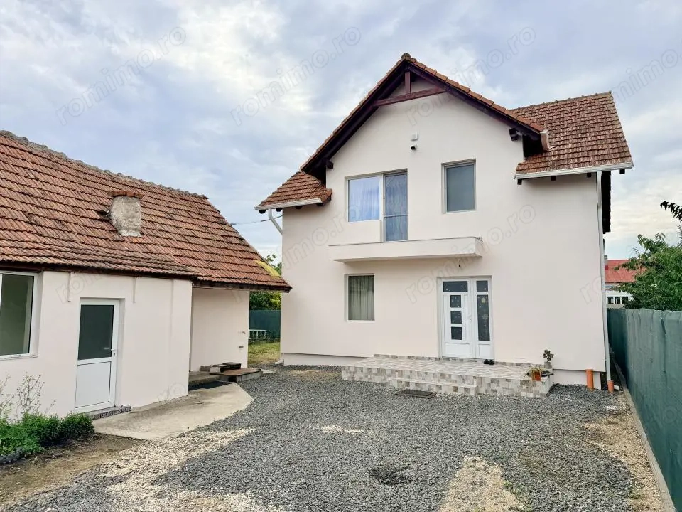 Casa individuala - 4 camere - pozitie excelenta - Mosnita Veche