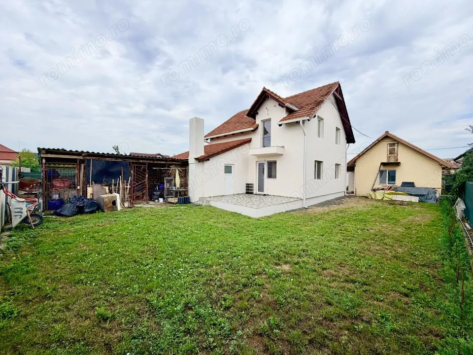 Casa Individuala - 4 Camere - Zona Centrala - Mosnita Veche