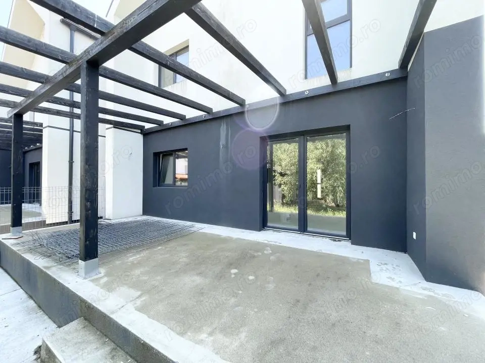 Duplex separat prin camera tehnica, 122mp utili - Urseni