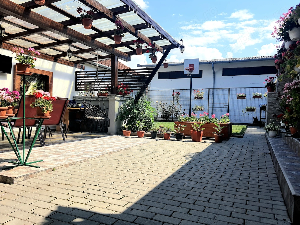 NOA HOME | Casă individuală complet renovată | Mobilată și utilată | Zonă centrală | Sânnicolau Mare