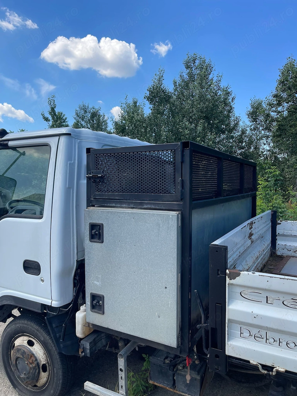 Vand camion basculant Isuzu