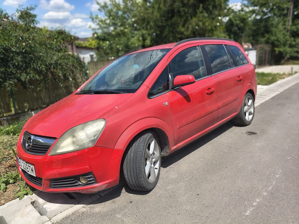 Vand piese Opel Zafira B 