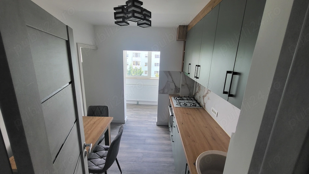 Vand apartament 2 camere decomandat