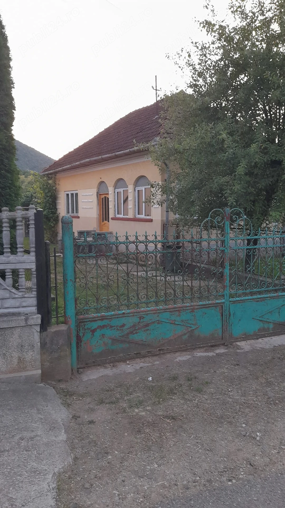 Casă de vanzare