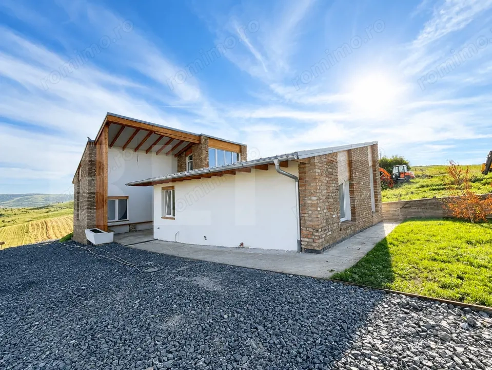 Casa unica, panorama exceptionala, 1461 mp teren