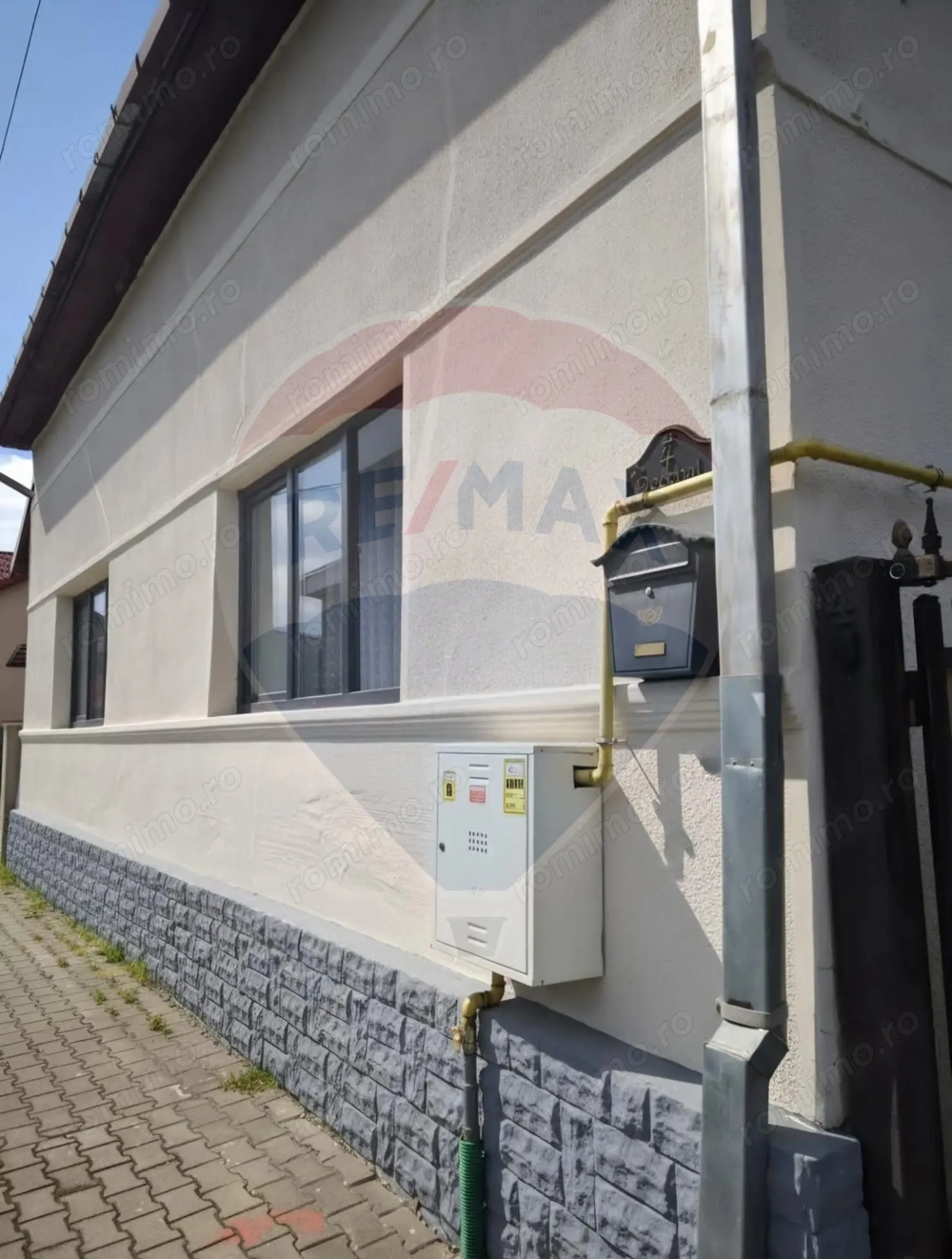 Casă / Vilă cu 3 camere de vânzare în zona Central