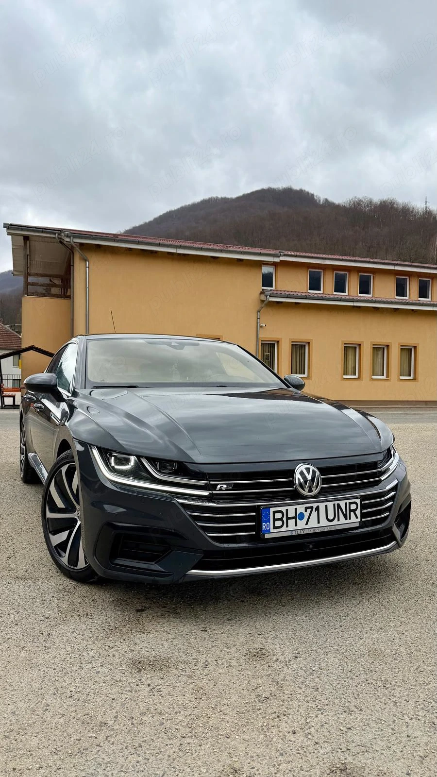 Vând Wolksvagen Arteon R Line