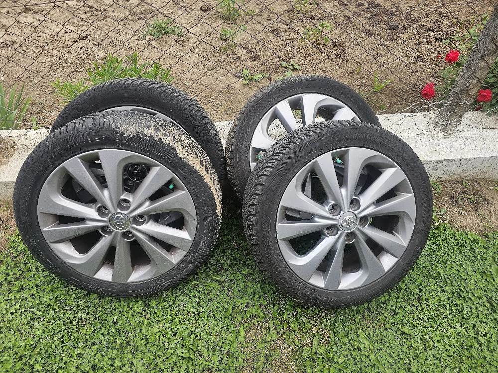 Roti toyota auris 5x114,3