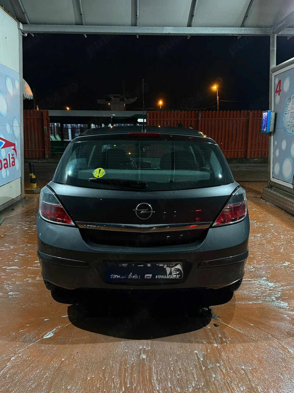 Opel Astra H 1.6 benzină 