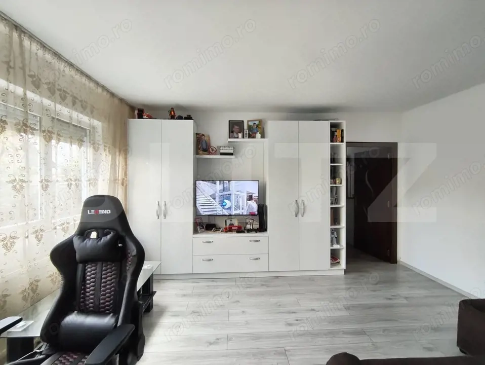 Apartament 2 camere, de vanzare, Velenta, parter, balcon inchis