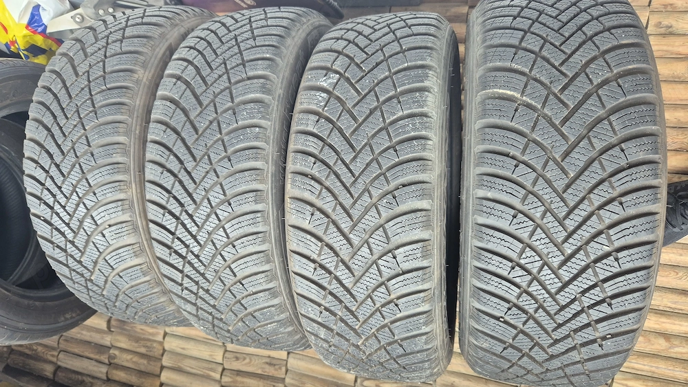 Anvelope iarna 195/55 R15 Hankook Winter I*Cept RS3, 4 buc. cauciucuri iarna