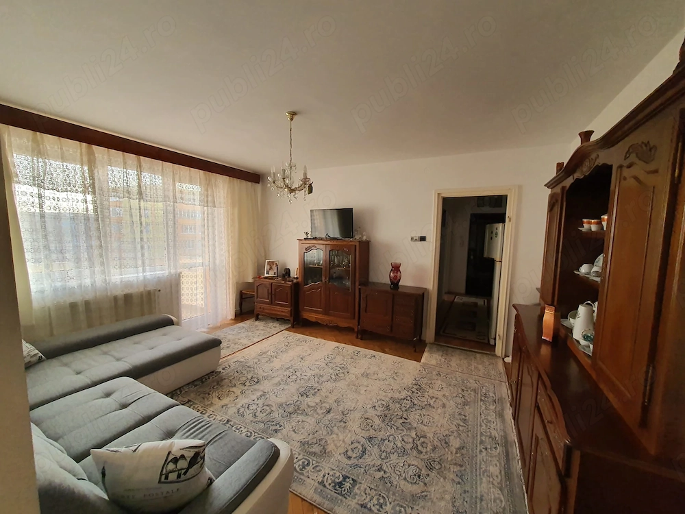 Vând apartament cu doua camere 