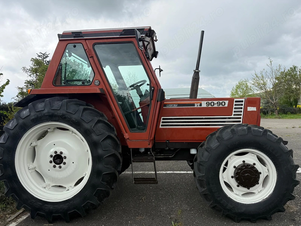 Tractor Fiat 90-90 4x4