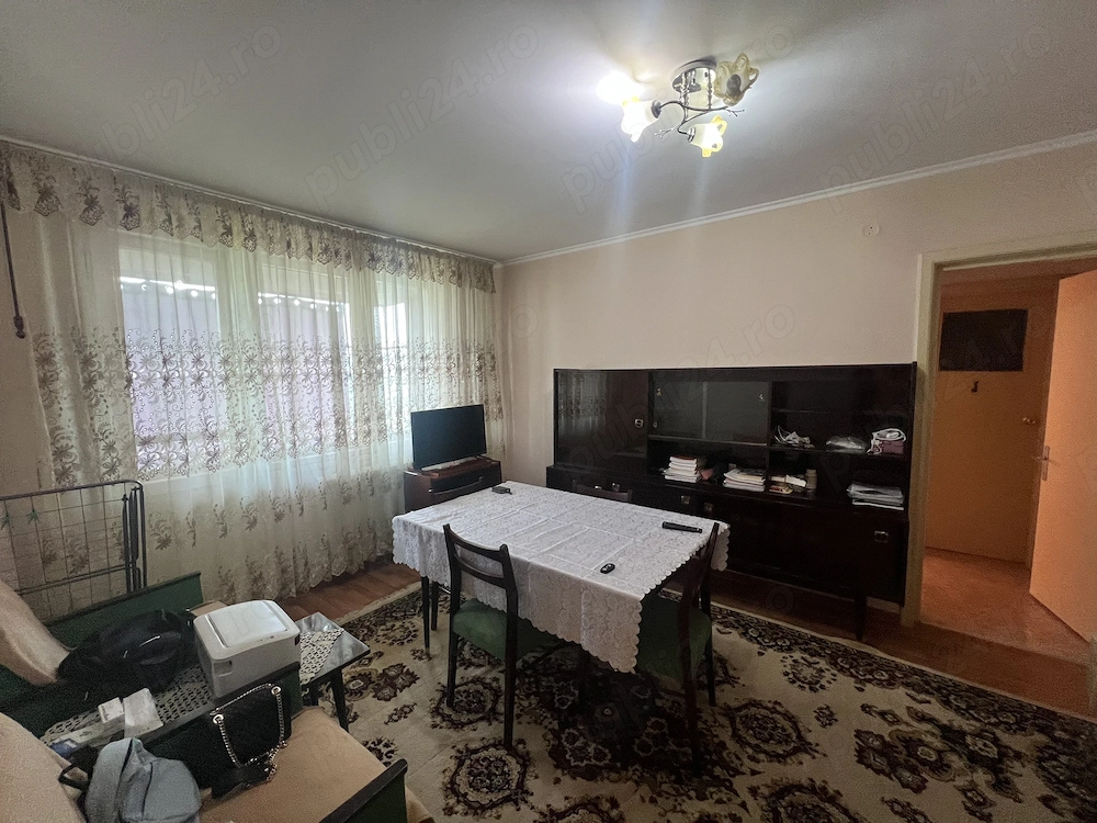 vand apartament 2 camere  zona Kiseleff, etaj 3, gaz pe scara