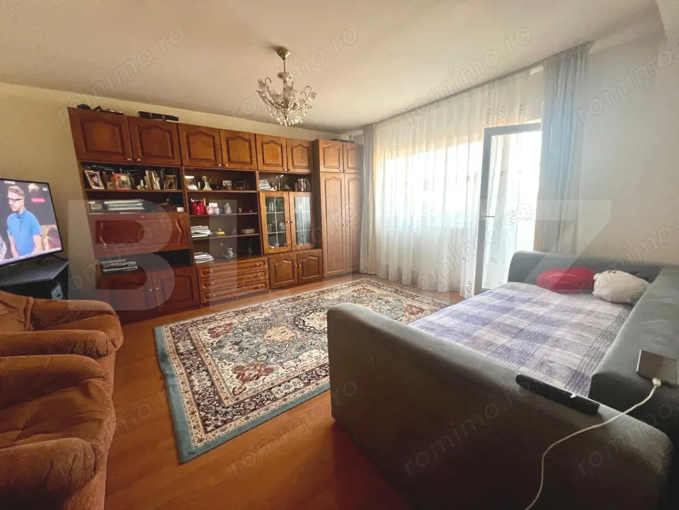 Apartament de 2 camere, 58 mp, decomandat, etaj intermediar, zona The Office