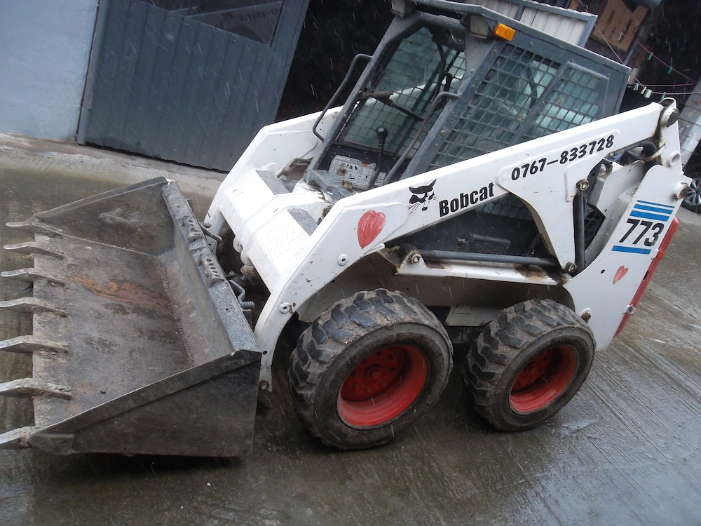 bobcat 773 an 1999 cu cupa