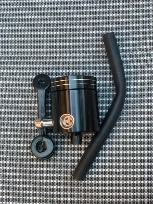Rezervor Lichid Frână Moto / Scuter din Aluminiu CNC, Complet 