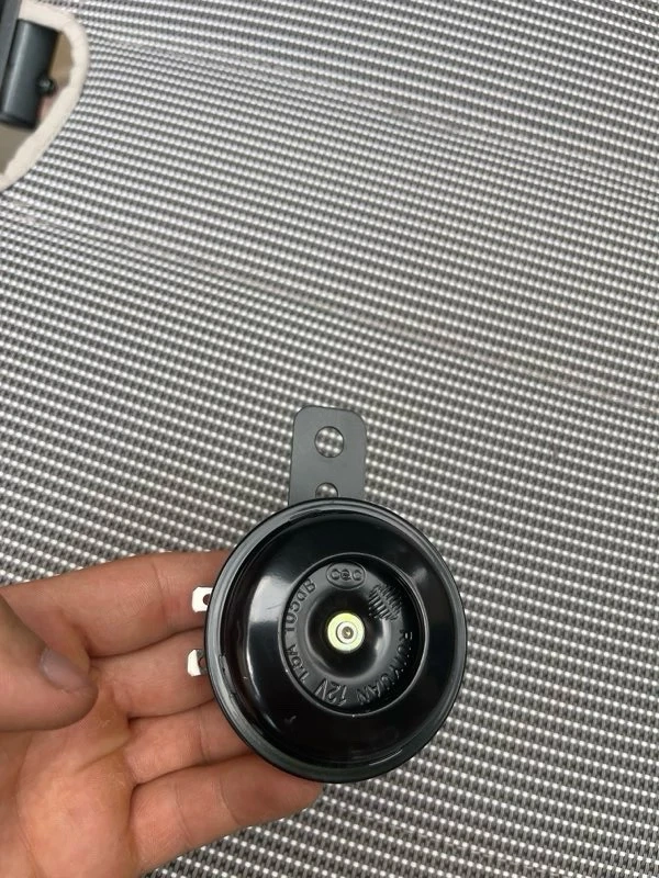 Claxon Moto / Scuter 12V – Compact și Puternic 
