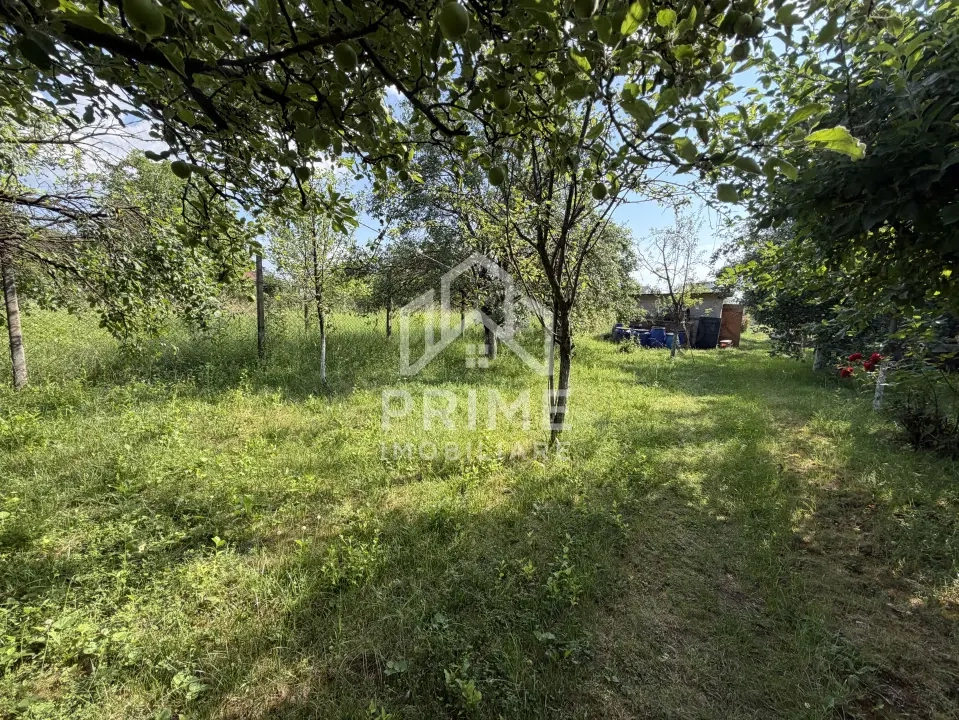 Teren Intravilan | 1.400 mp | Toate utilitățile | Micești | CONSTRUIBIL |