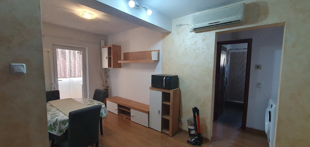 Închiriez apartament 2 camere zona Gulliver, lângă gara Craiova.
