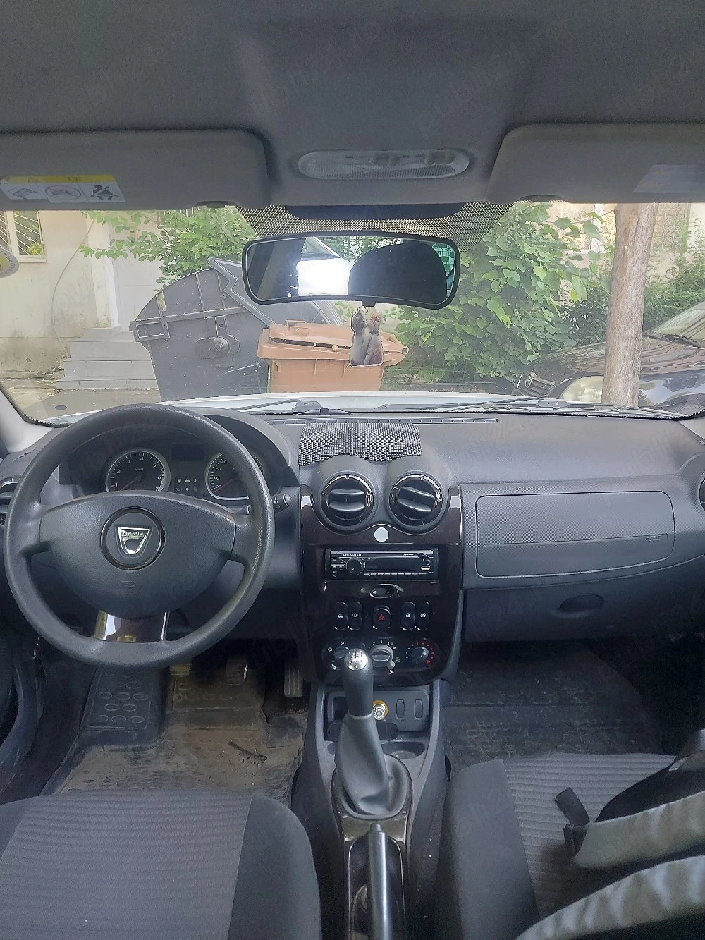 Vând Dacia Duster 