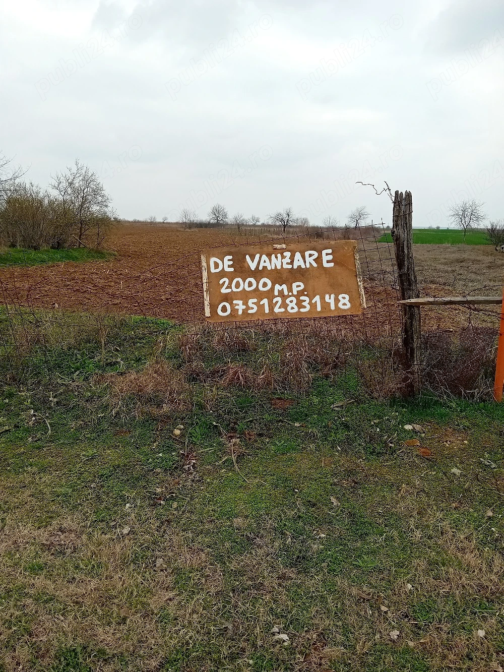 teren de vanzare