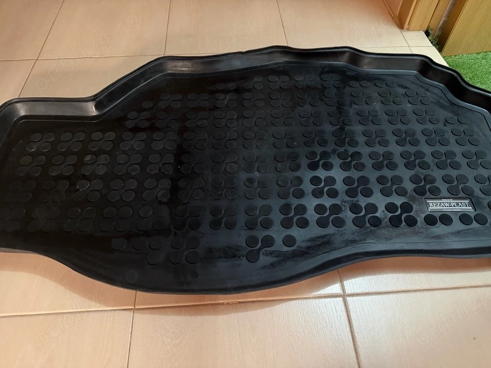 Covoras tavita portbagaj Ford mondeo hybrid 
