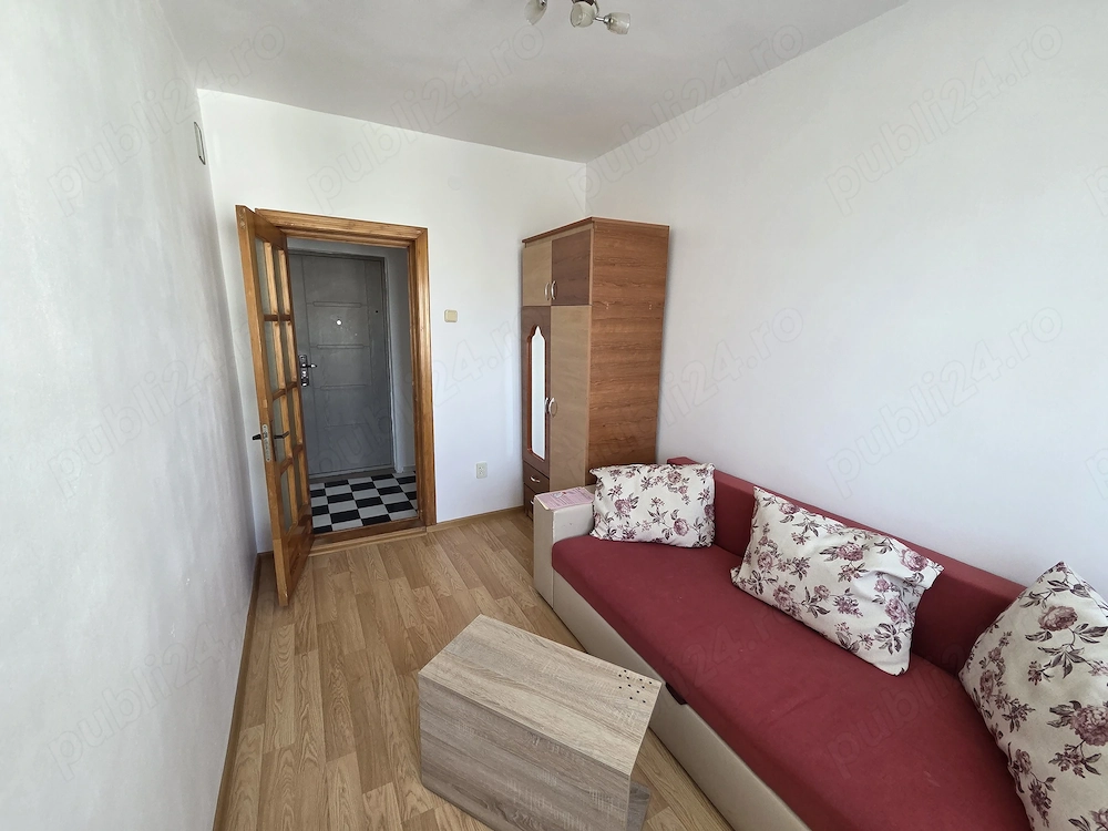 [DE VÂNZARE] Apartament 3 Camere Decomandat   Etaj intermediar !