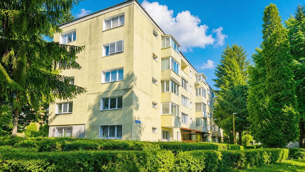 Astra, apartament 2 camere, 2 din 4, liber la vanzare.