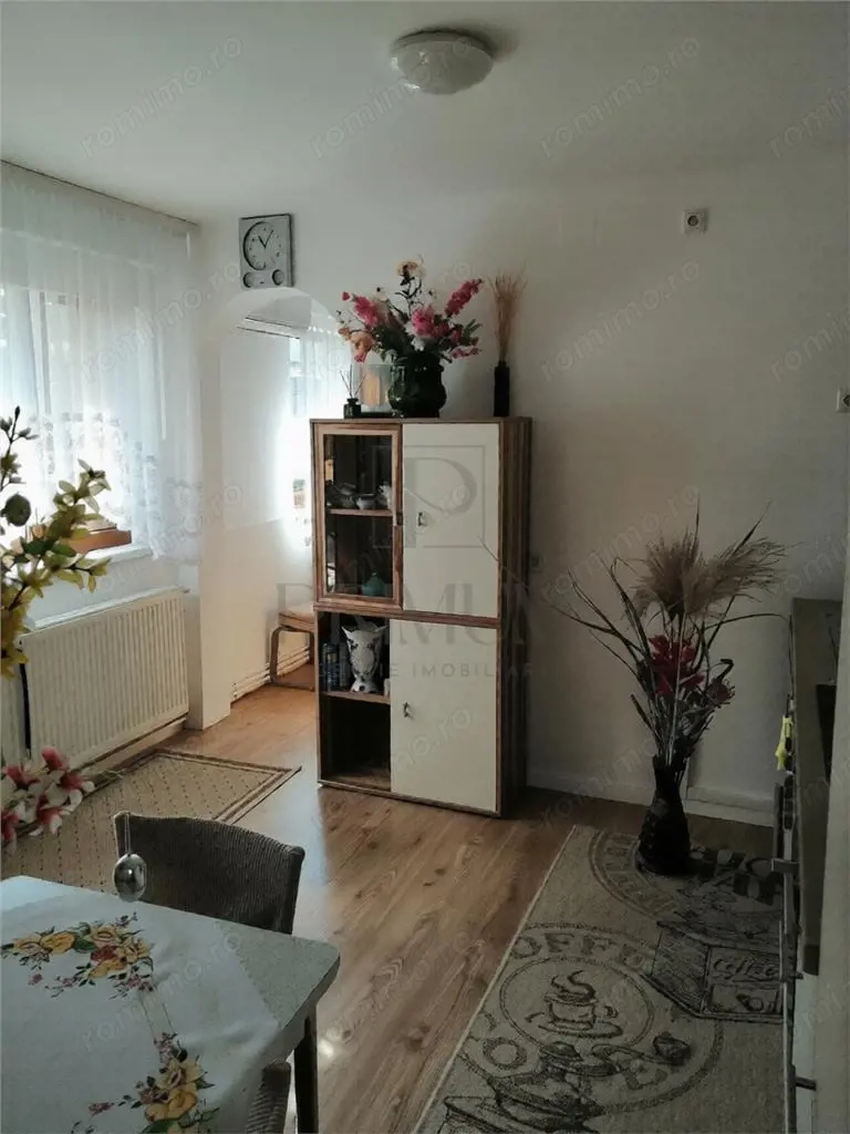 BRAYTIM, CASA INDIVIDUALA CU 2 APARTAMENTE, 3 DORMITOARE, 2 BUCATARII INCHISE