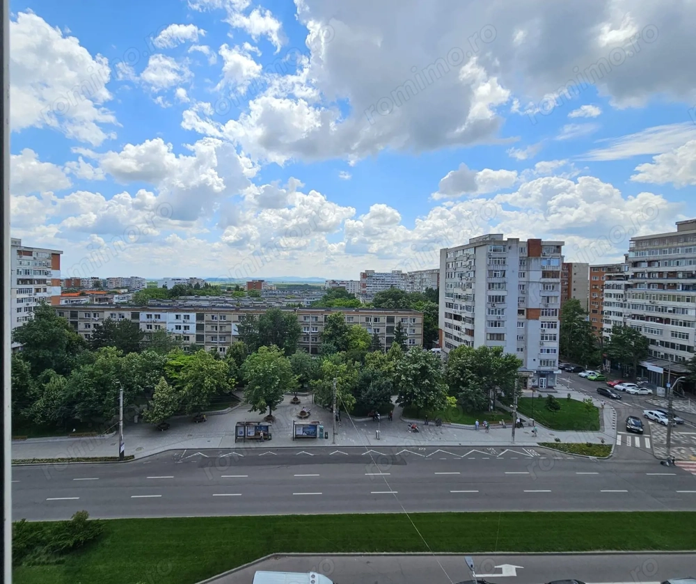 Apartament 2 camere decomandat de vânzare – Mazepa – 57 mp