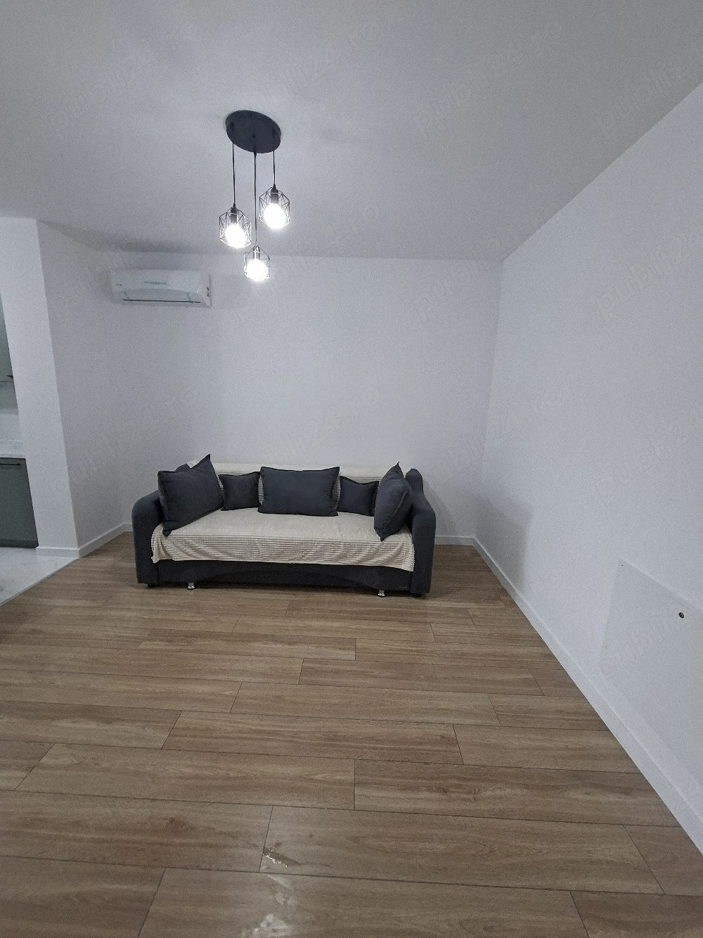 inchiriez apartament 2 camere 