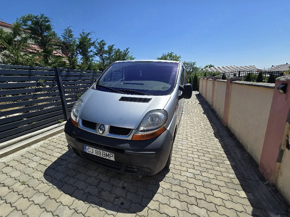 Renault Trafic 8+1 locuri 