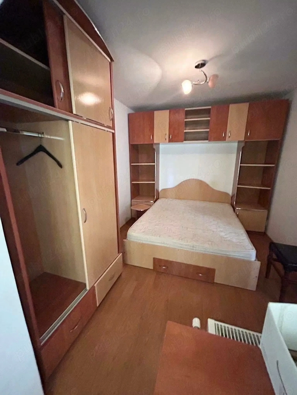 De vanzare apartament cu 2 camere, etajul 1, balcon, mobilat și utilat 47500euro