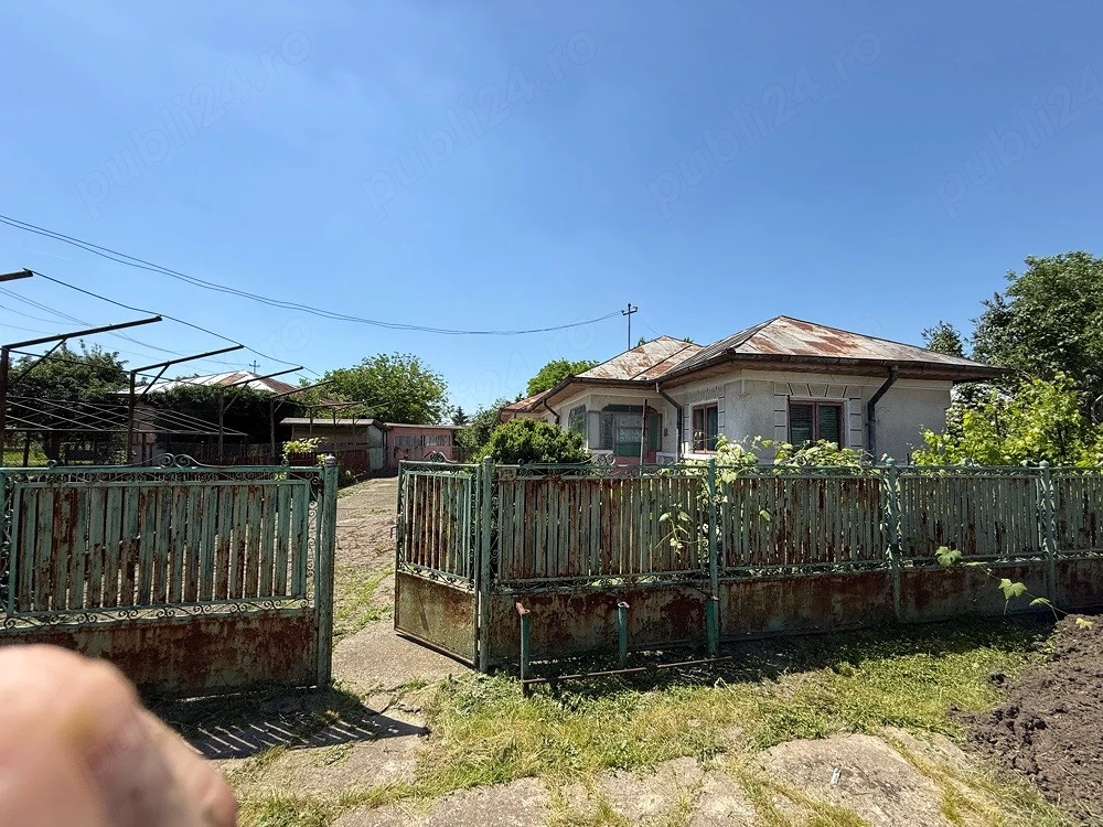 Casa de vanzare