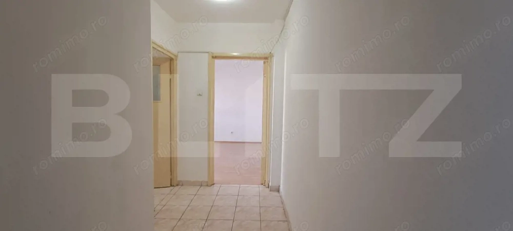 Apartament 2 camere, etaj 4, zona centrală, Făgăraș – nemobilat, de renovat