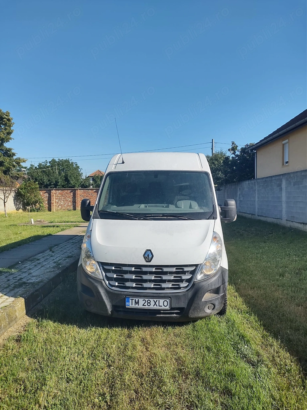 Vand microbuz Renault cu punte dubla pe spate - pret negociabil