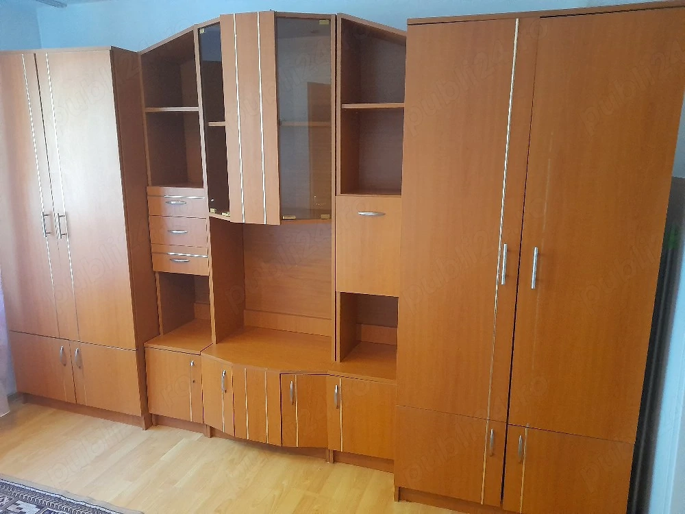 Garsonieră de închiriat 