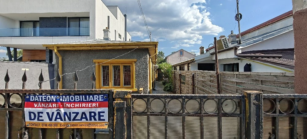 Casa solidă și teren în Zona Islaz pe Strada Mărului 