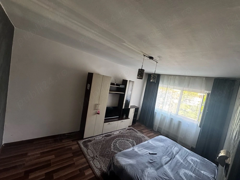 Inchiriez Garsoniera Regim Hotelier