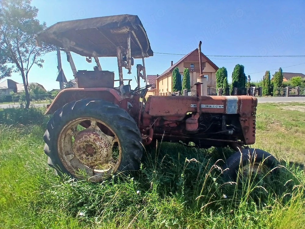 tractor mccormik de vanzare