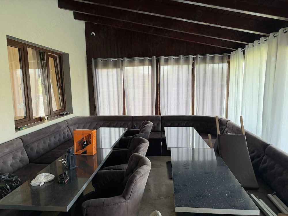 Canapele pt bar sau terasă cu mese și fotolii