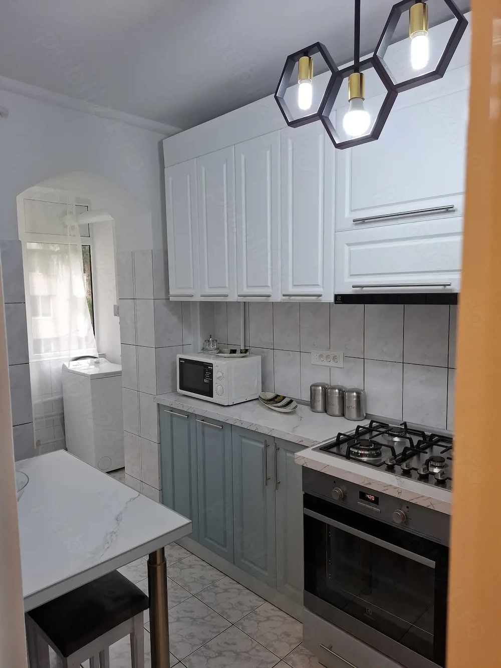 De inchiriat apartament 3 camere zona Belvedere - George Enescu