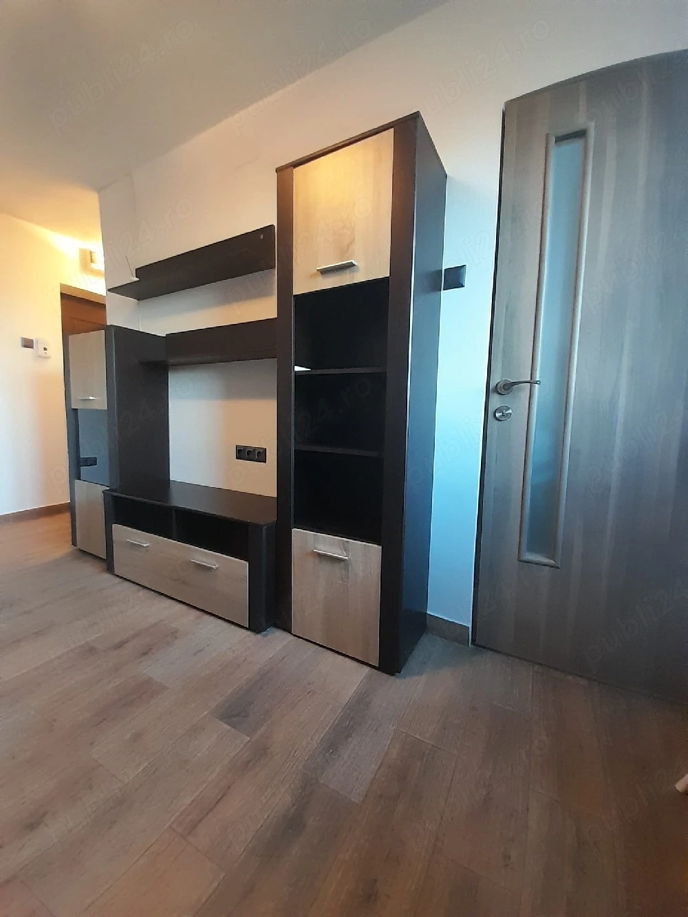 Garsoniera de vânzare in zona Velența 